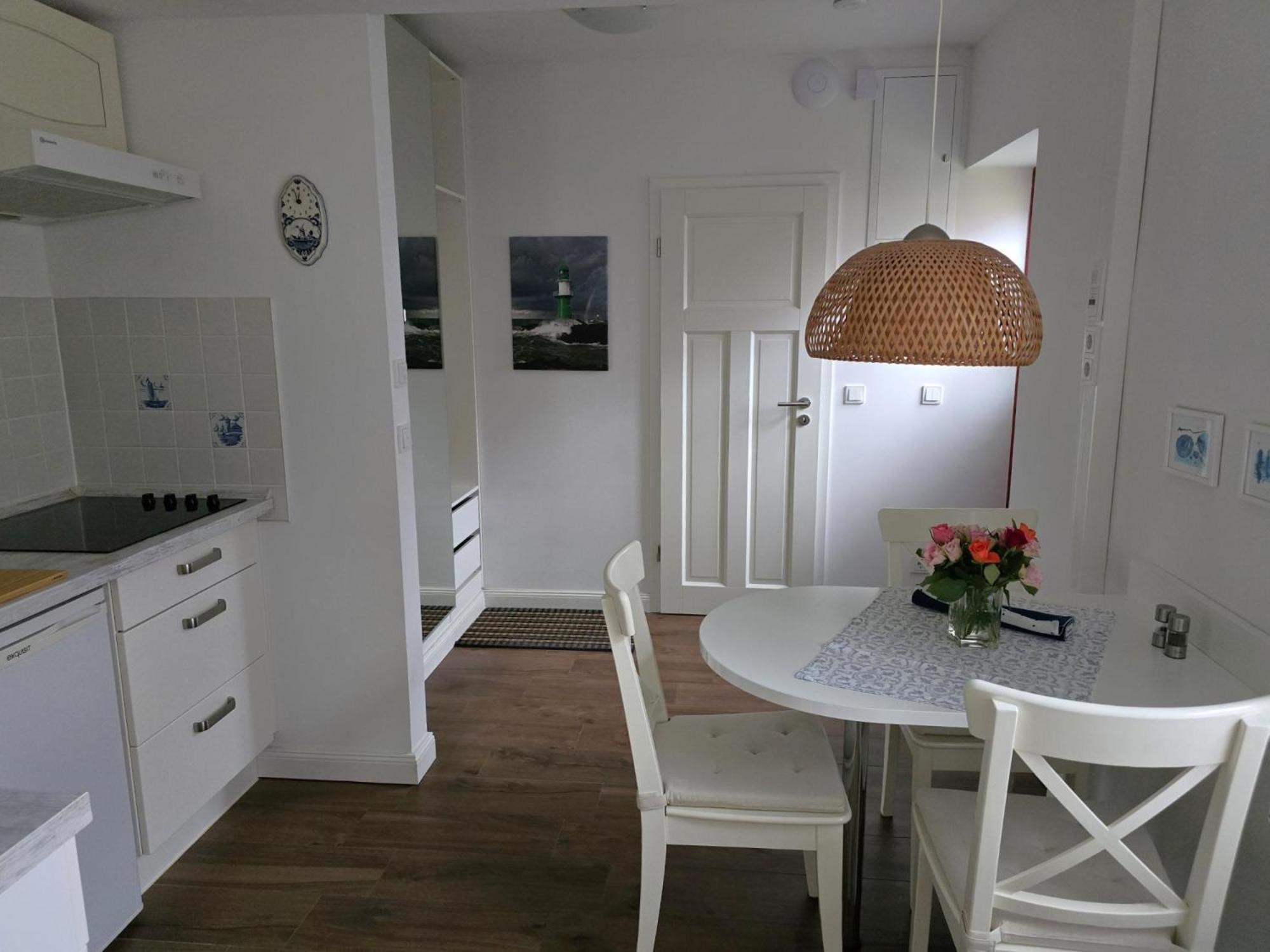 Ferienwohnung Hofidyll - Warnemuende Rostock Exterior foto